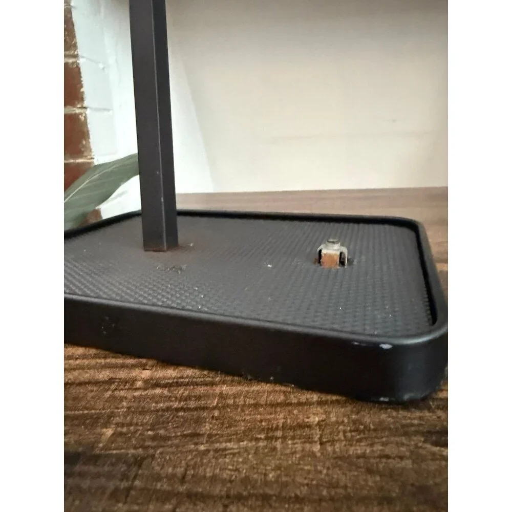 Black Metal Paper Towel Holder